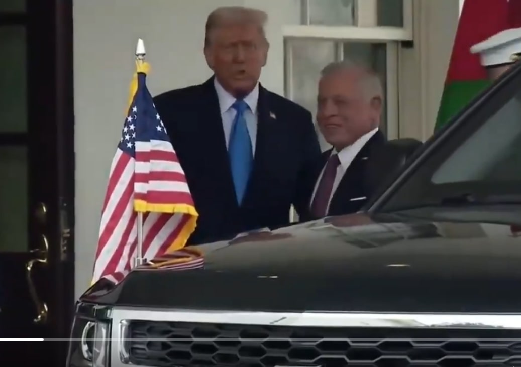 Picture of President Trump and King Abdullah II